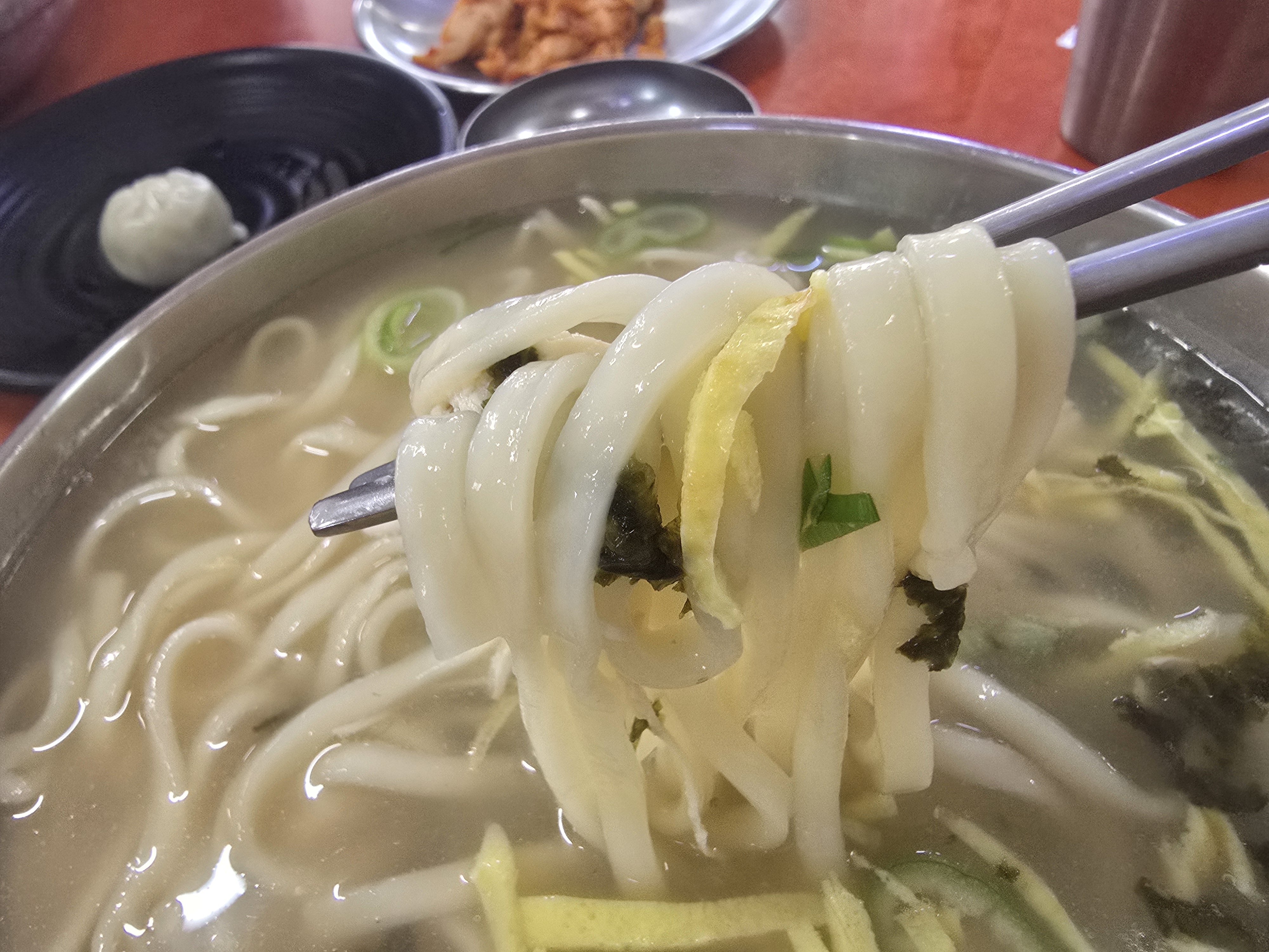Yeongcheondakkalguksu (영천닭칼국수) 3