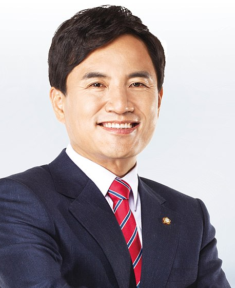  강원도지사 김진태, 공약 8개 철회 이유는?