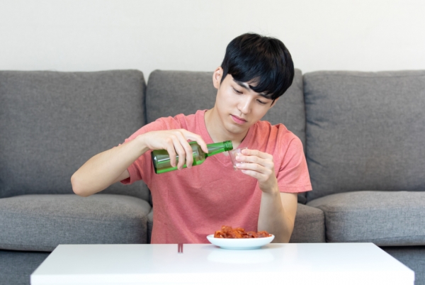  '하루 한 잔'의 술, 정말 건강에 좋을까?
