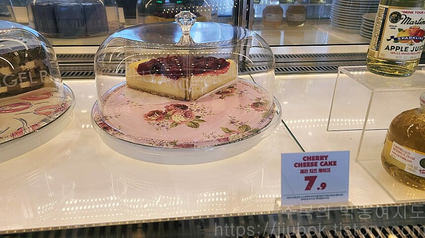 빌리엔젤-체리-치즈-케이크