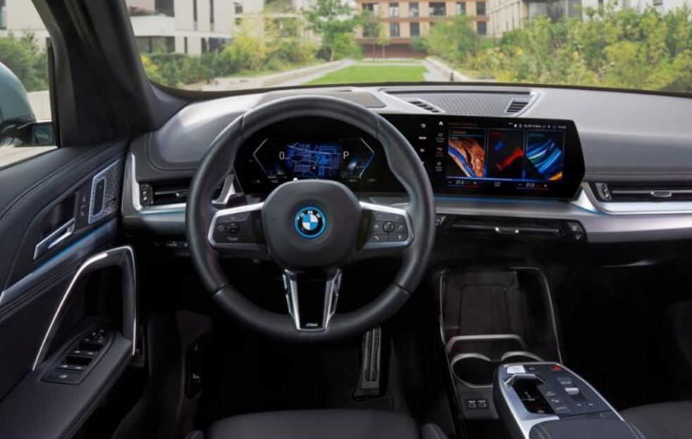 2023 BMW iX1 포토