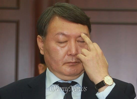  윤석열
