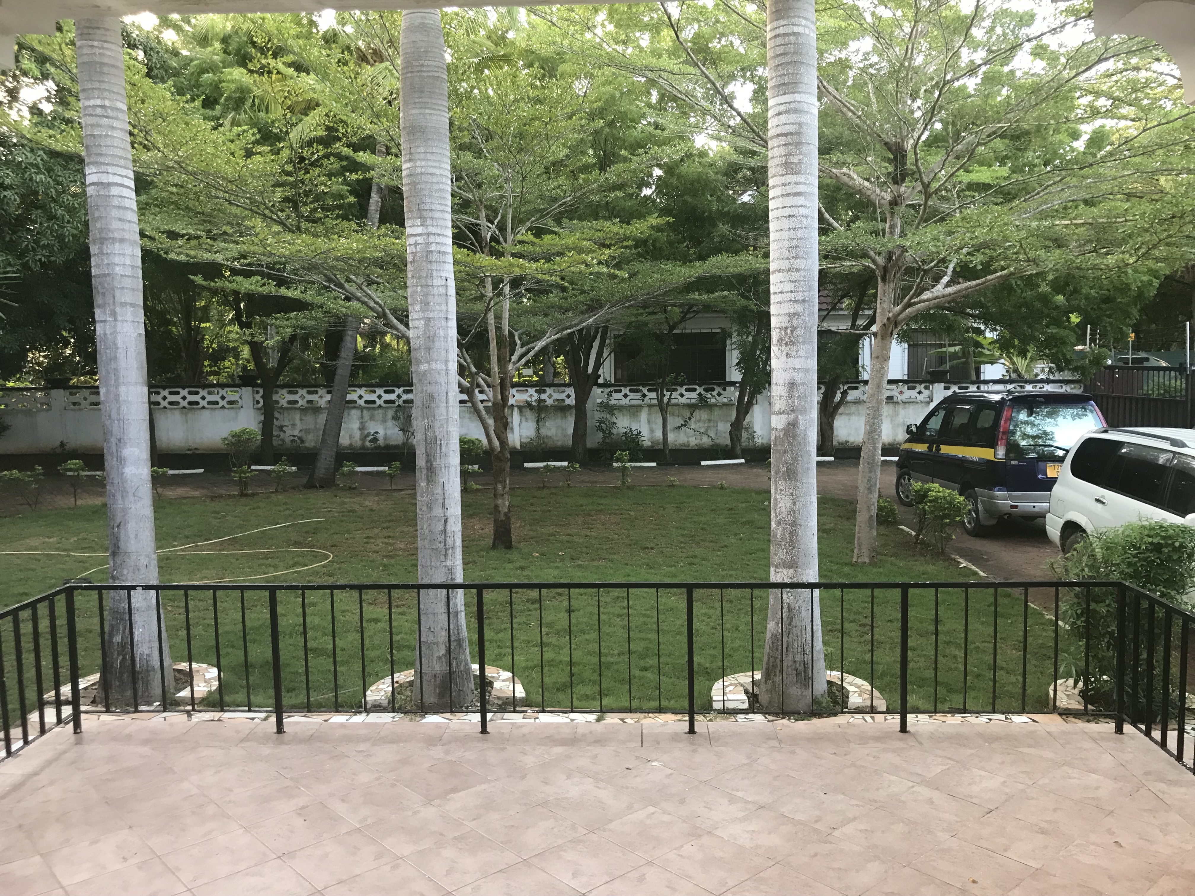  탄자니아 다르에스살람 AIM 선교사
