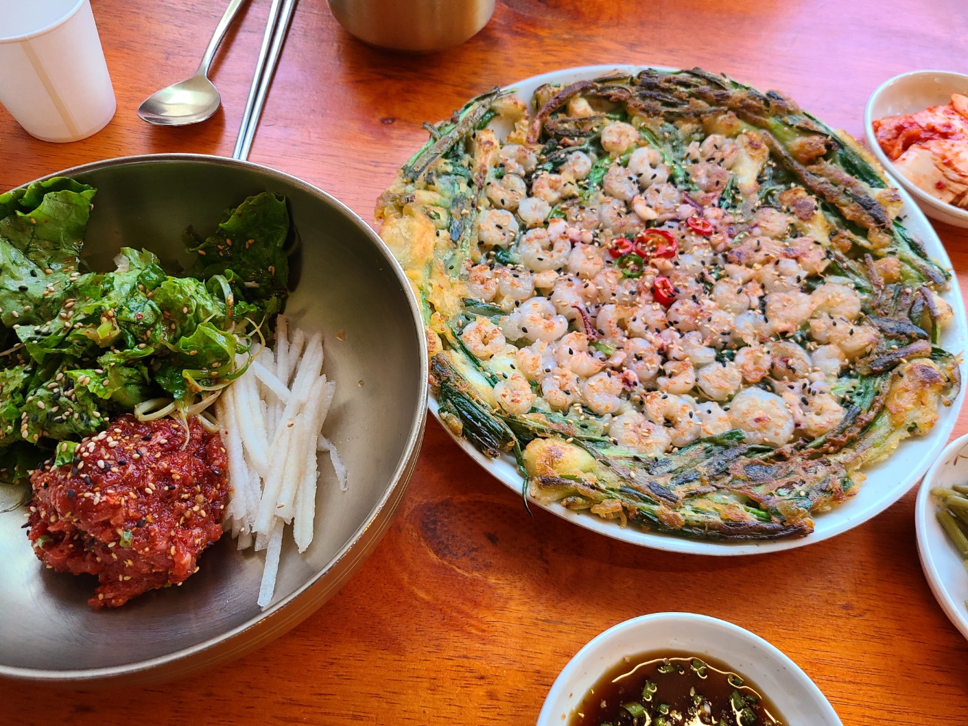 경주 황리단길 맛집 향화정 해물파전과 경주육회비빔밥