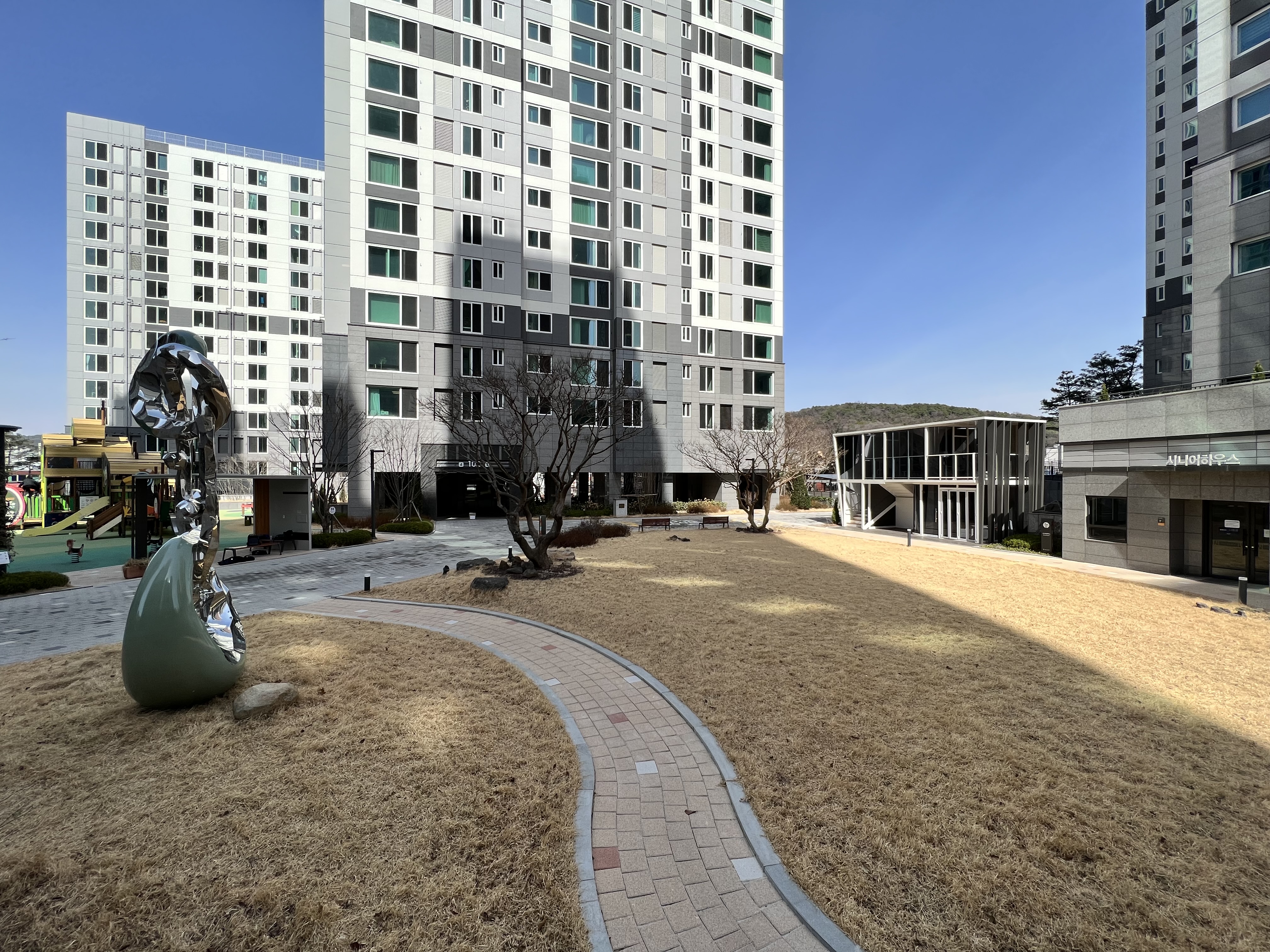  경기도 수원시 장안구 신축 아파트 더샵광교산퍼스트파크