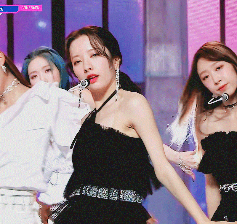  우주소녀 보나 언내추얼 무대 움짤 jpgif