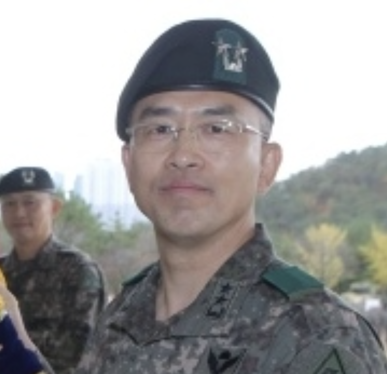  김봉수 육군중장 나이 학력 주요보직 프로필 (제47대 3군단장)