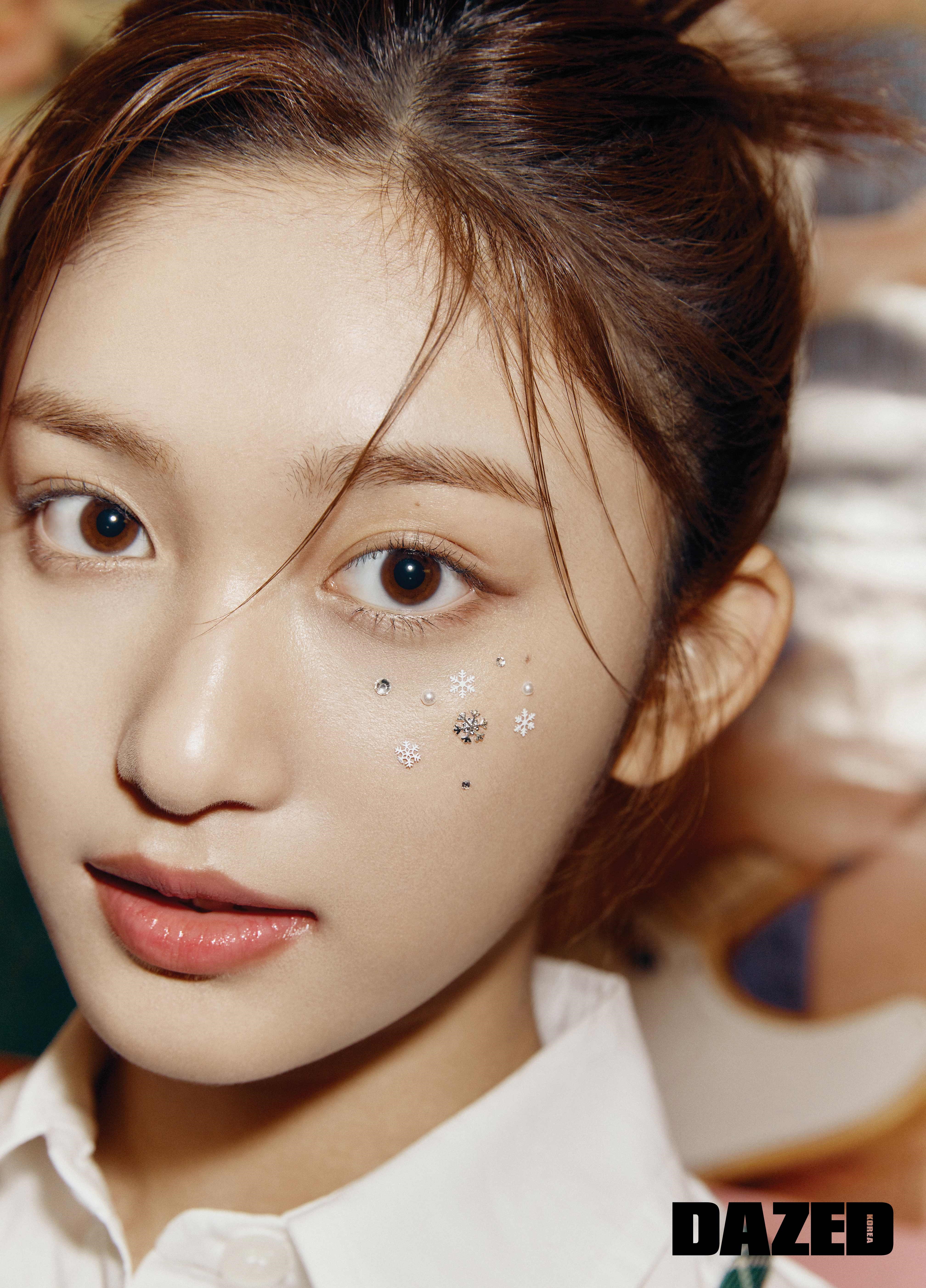  IVE (아이브) 이서 데이즈드 2022년 12월호 화보