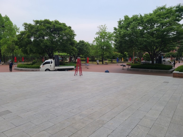 대구, 경상북도, 경남전시관 대여업체에 야외행사에 필요한 텐트 전시 부스 설치 19