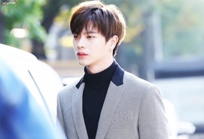  집사부일체 육성재 프로필 화제