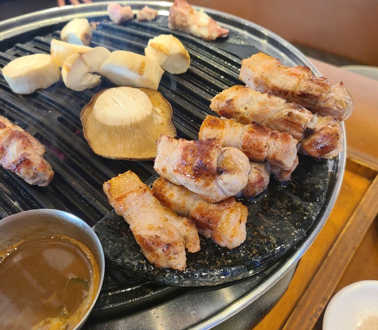  관평동 맛집 중 하나만 골라야한다면? [고반식당 대전 관평점]