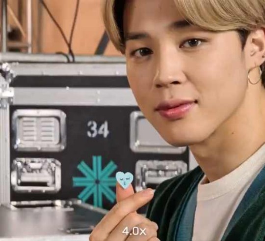 방탄소년단 지민, 깨알 손하트에 팬들 '숨멎' 훈훈함에 입덕