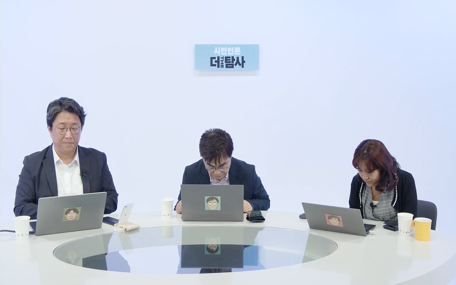 【220905】[탐사보도] -쥴리-를 지우려다 오히려 판만 키웠다. 김건희, 윤석열, 양재택의 도박은 성공 못한다.mp4_20220910_213849.933.jpg