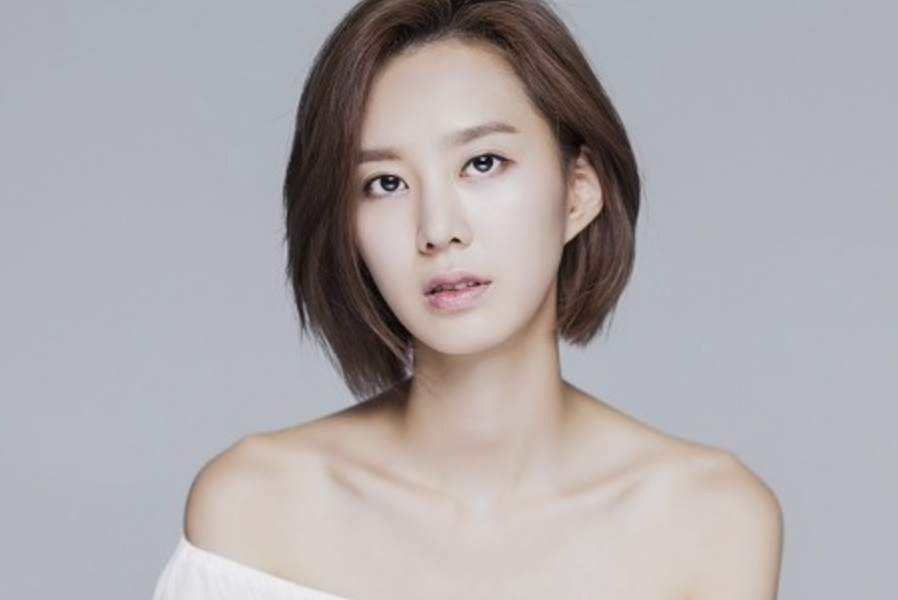  배우 지소연 프로필 나이 데뷔 작품 학력 몸매 인스타 남편 송재희