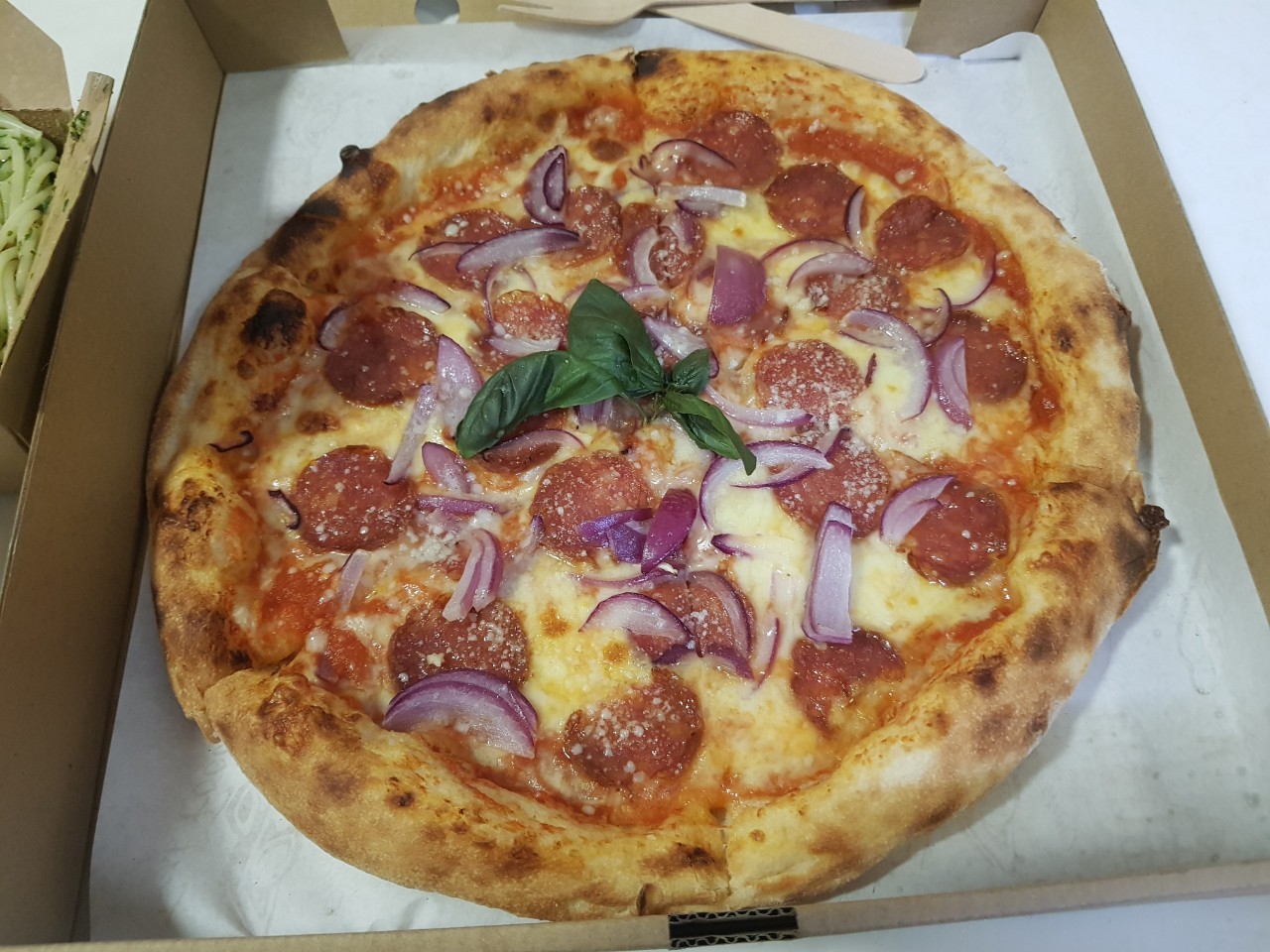 호치민 빈탄군 피자&#44; 파스타 배달 전문점 En&#39;s Kitchen - 페퍼로니 피자