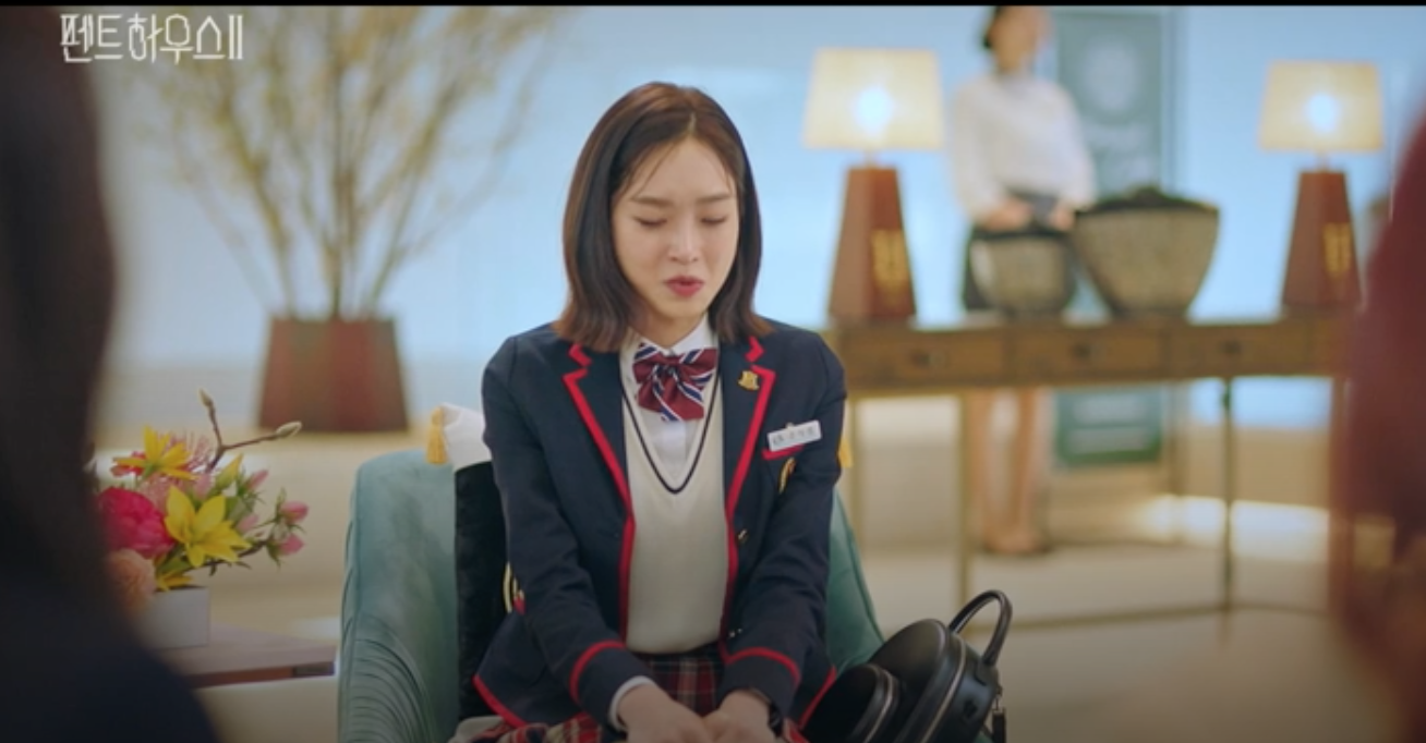  [드라마패션] 펜트하우스 시즌2 5회 한지현 검정색 가방 패션 정보 #펜트하우스 시즌2 5회 한지현 벨리사 검정 가방