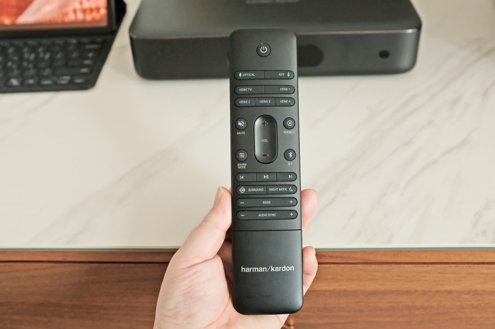 RADIANCE 2400로 거실인테리어 업그레이드 고품격 사운드 하만카돈 20