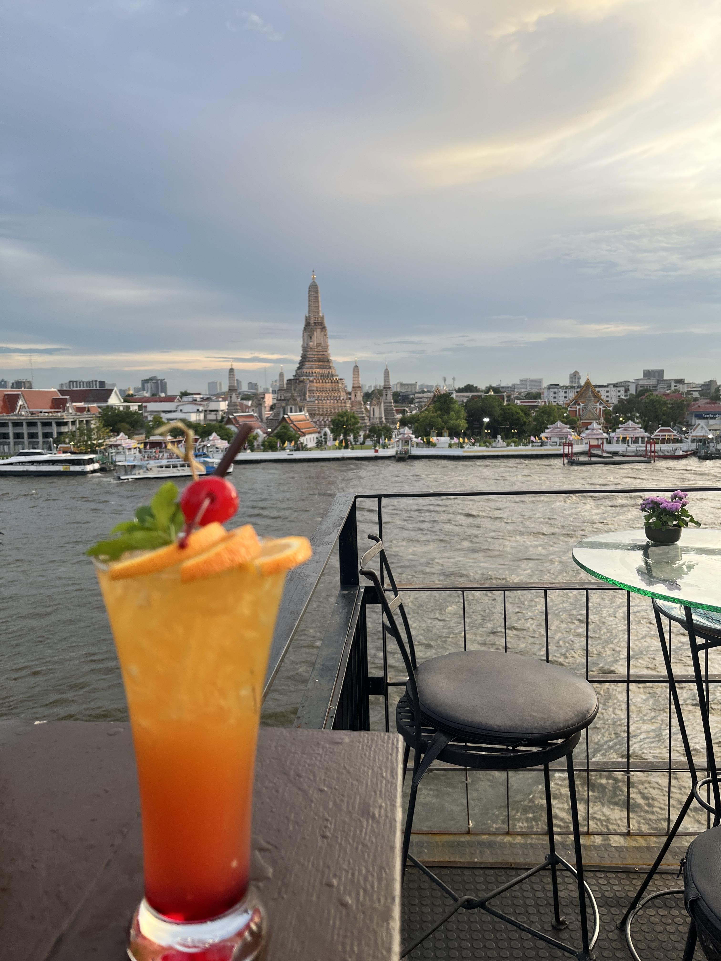  왓아룬뷰 레스토랑 이글 네스트 바 Eagle Nest Bar 후기