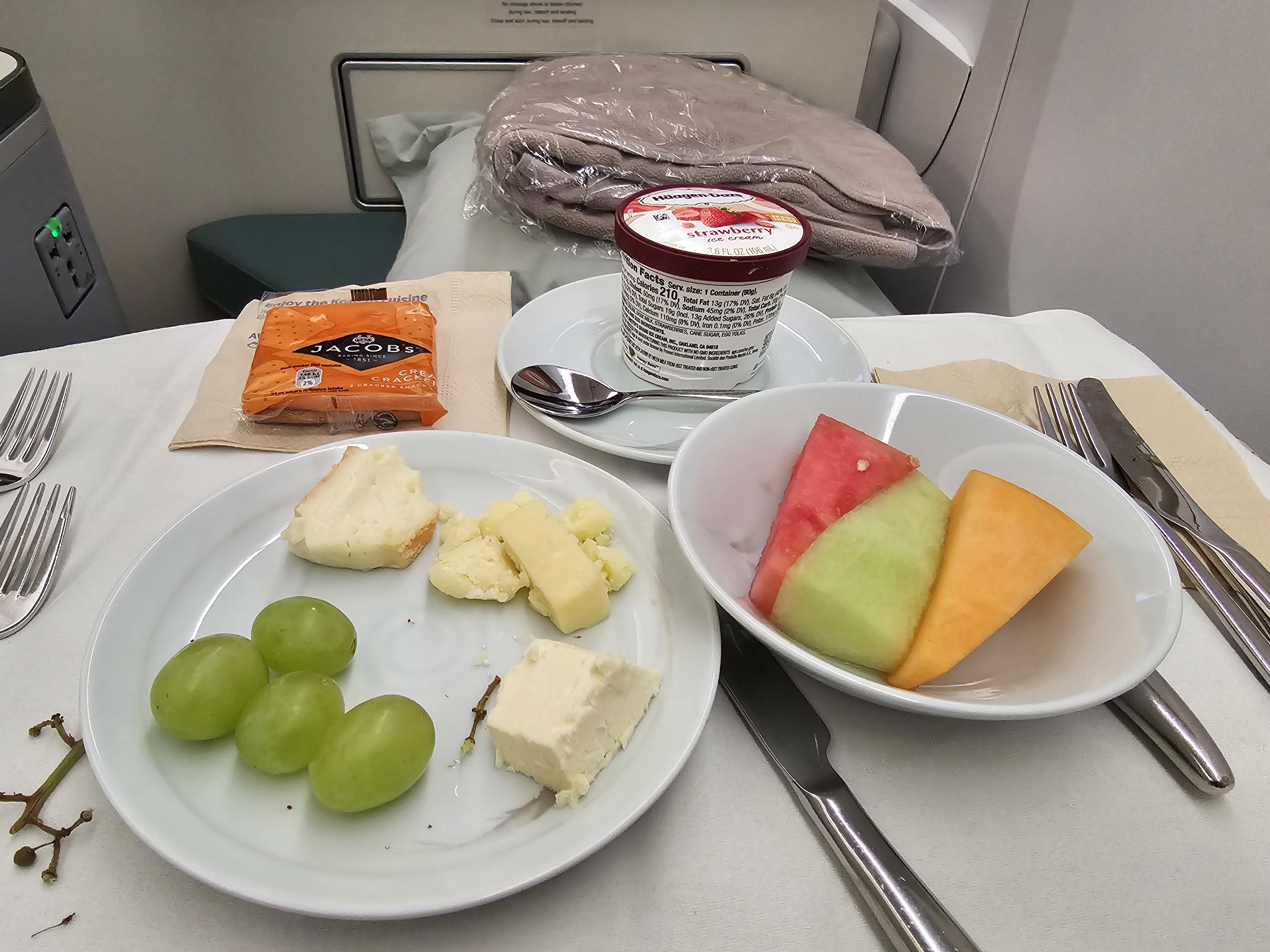Korean Air B777-300ER Business Class