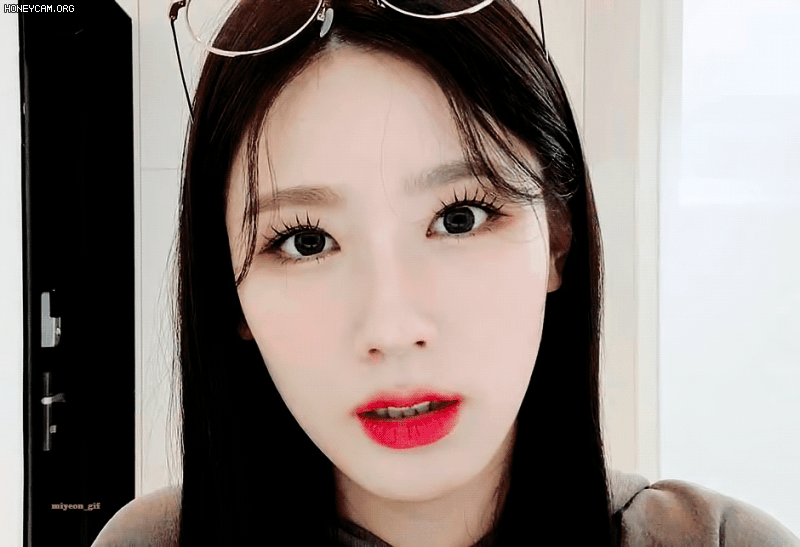  여자아이들 미연 V라이브 사진