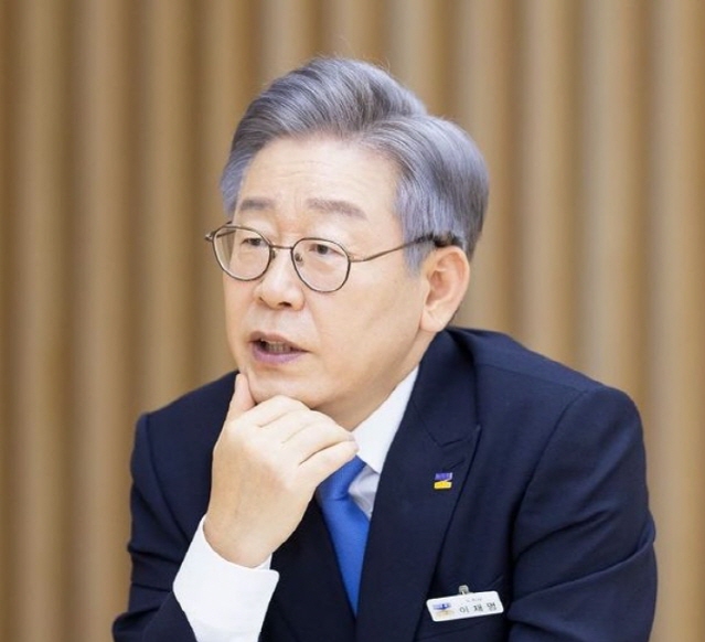  이재명 프로필 및 장,단점 (나이,키,논란)