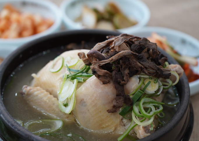 "아들 버리고 바람 나서 집 나간 친모는"수십 년 만에 나타나서 어마어마한 일을 꾸미려다 시누이와 시어머니의 역공에 끝장나는데..