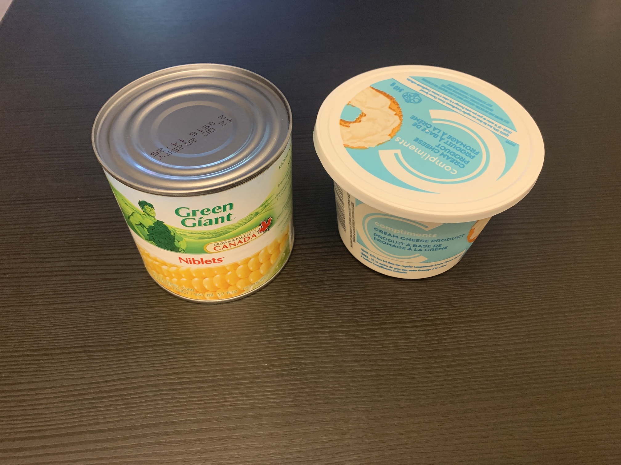 옥수수 통조림과 크림치즈 사진