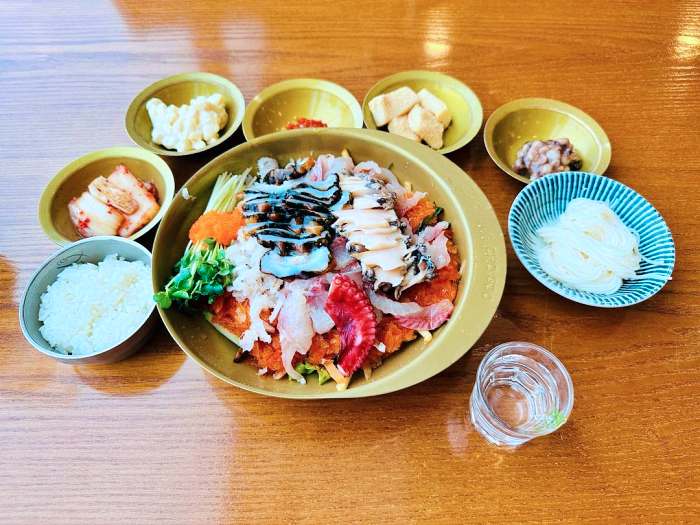 생방송 오늘저녁 인천 을왕리 속초식 제철 생선회 사골육수 물회 맛집