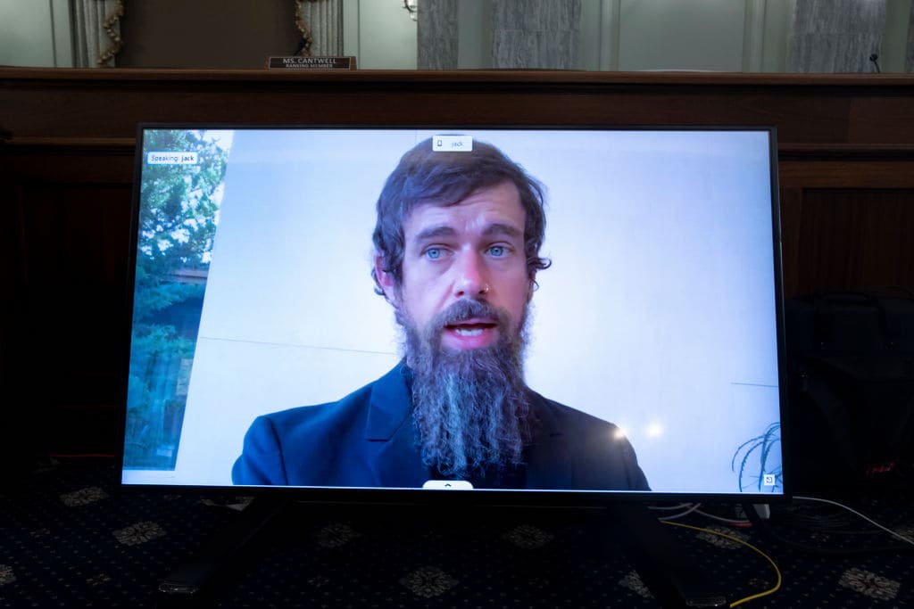 트럼프의 트위터 계정 영구 정지시킨 CEO 잭 도시 전격 사임...사임 후 주가 11% 급등 Twitter CEO Jack Dorsey steps down...