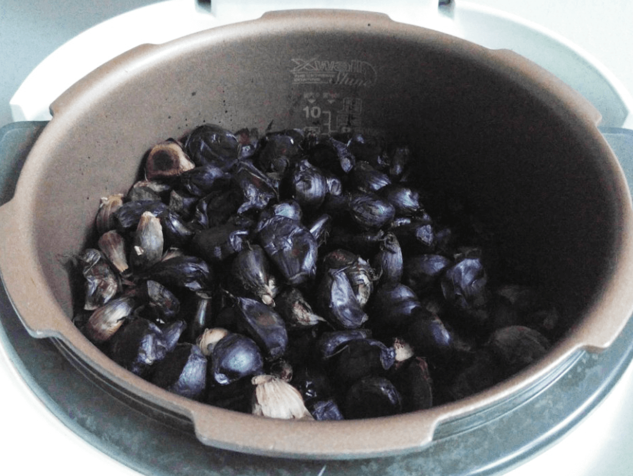 흑마늘 전기밥솥으로 만드는 방법