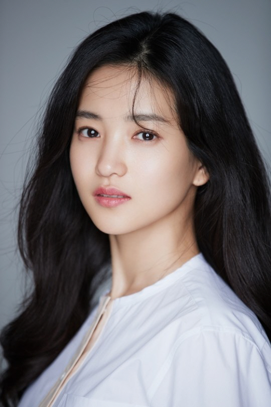  김태리 화보 졸업사진 과거 성형 활동 프로필 + 요약정리