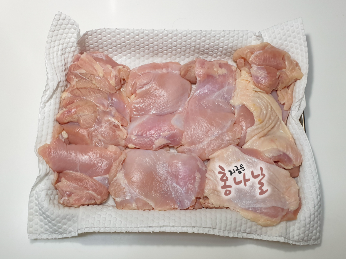 [치킨 스테이크] 닭고기 깨끗이 씻어 물기 제거하기