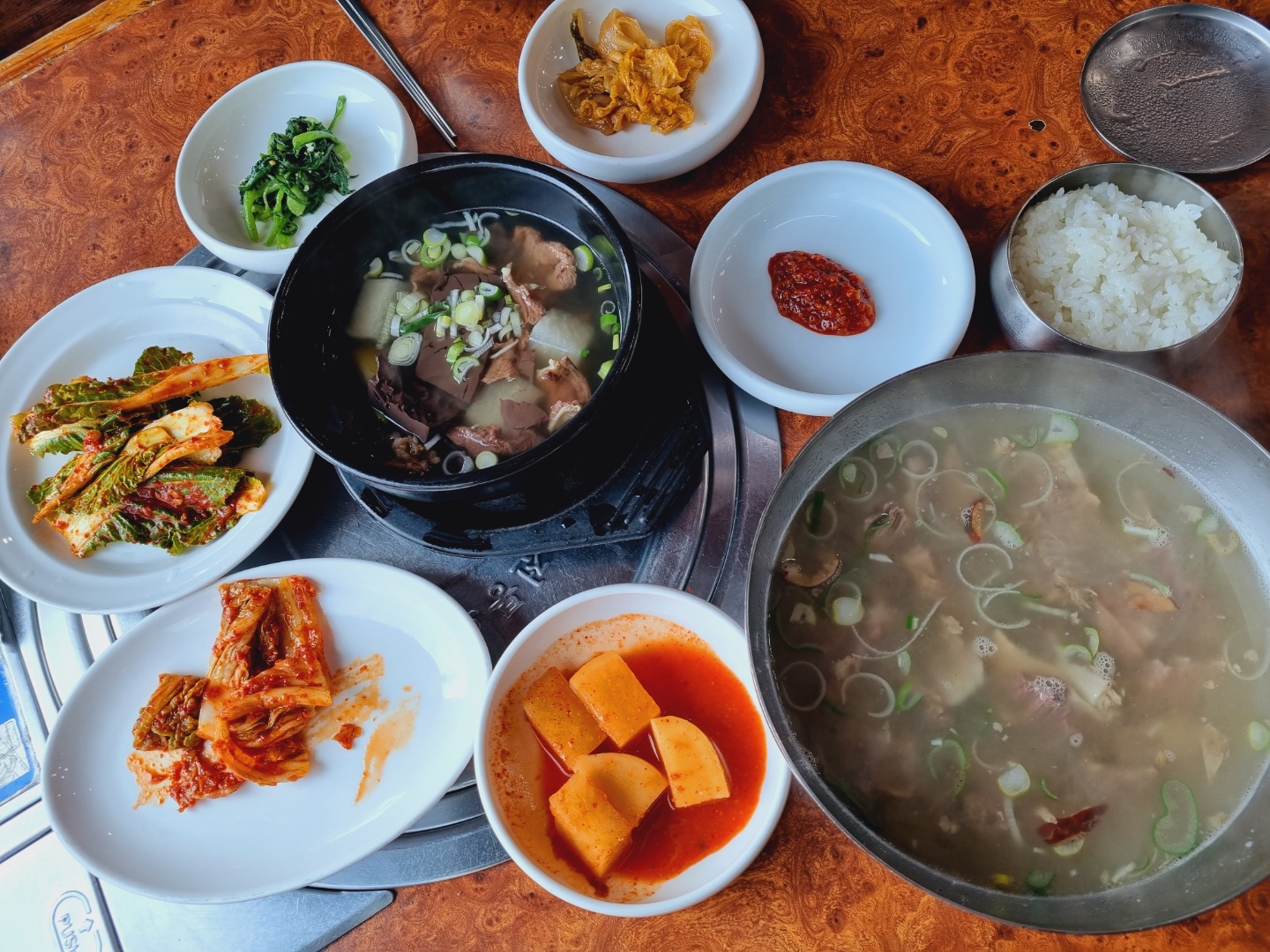  갈비탕 하나 주문했을 뿐인데  맑은 선지국까지?! 전라남도 화순 맛집, 백두대간!