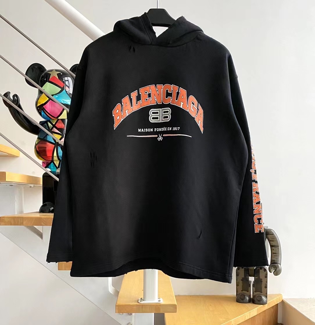  [BALENCIAGA] 발렌시아가 메종 크롭 스웨트 셔츠 후드 티셔츠 670946 TLVJ3 0107