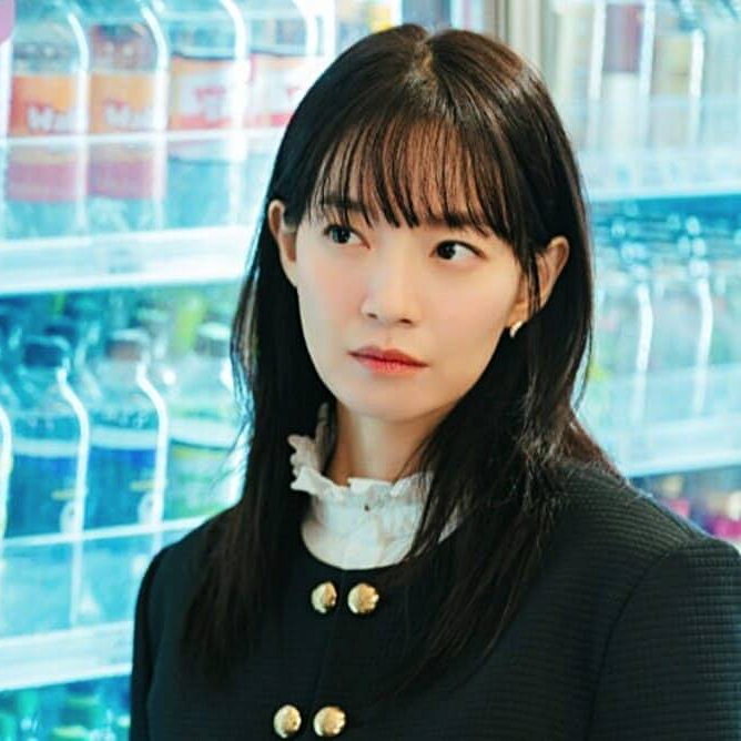 배우-신민아