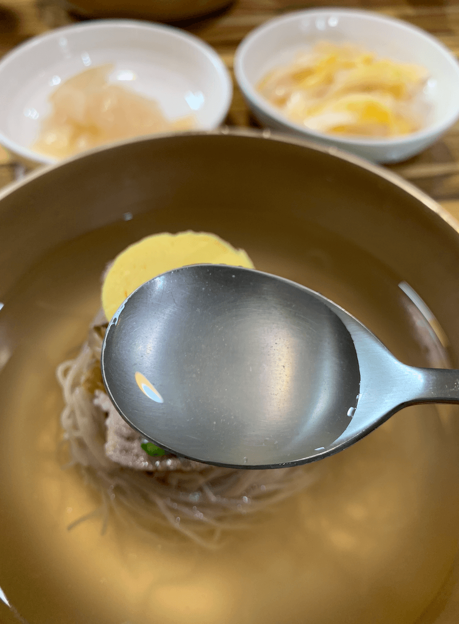 평담옥-평양냉면-육수