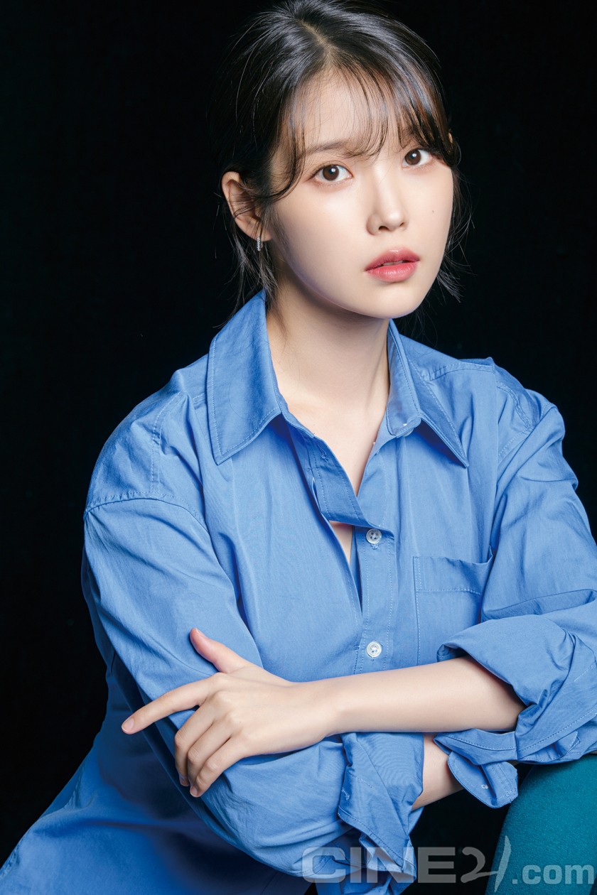  아이유 영화 브로커 인터뷰 화보 사진들 모음