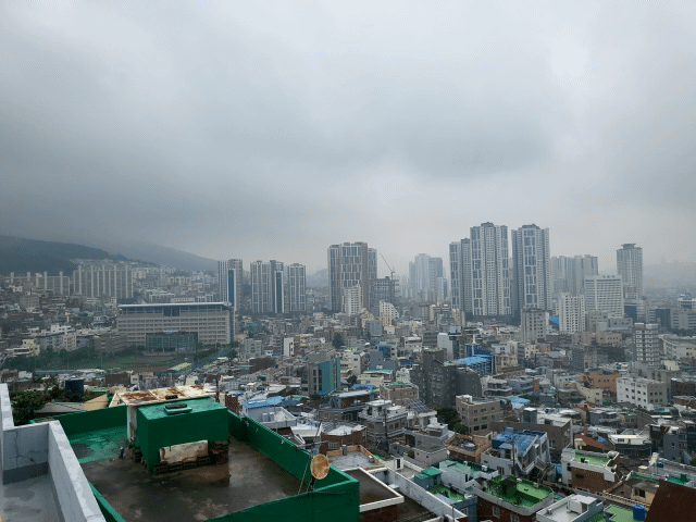 이바구길 168계단에서 내려다본 부산