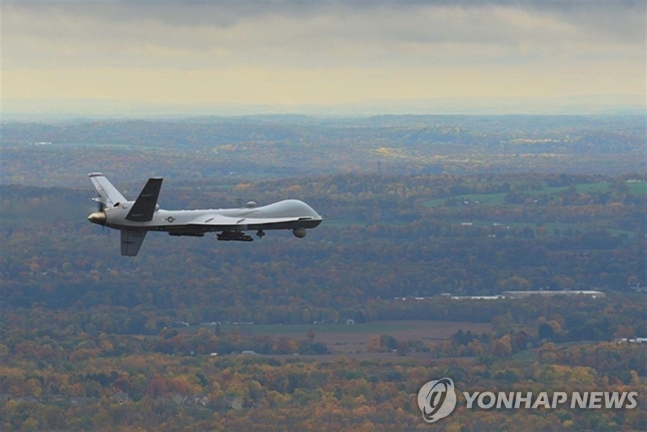 미국 무인기 MQ-9 리퍼 러시아 전투기 흑해 상공 충돌 냉전