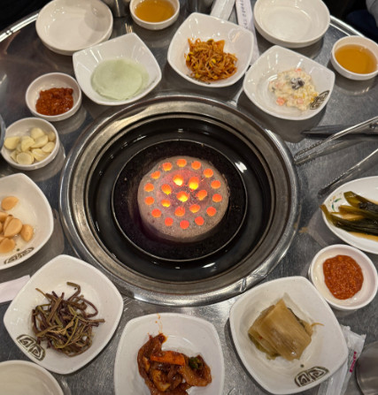 백반기행 울진밥상 70년 연탄구이 노포 차돌관자삼합 식당