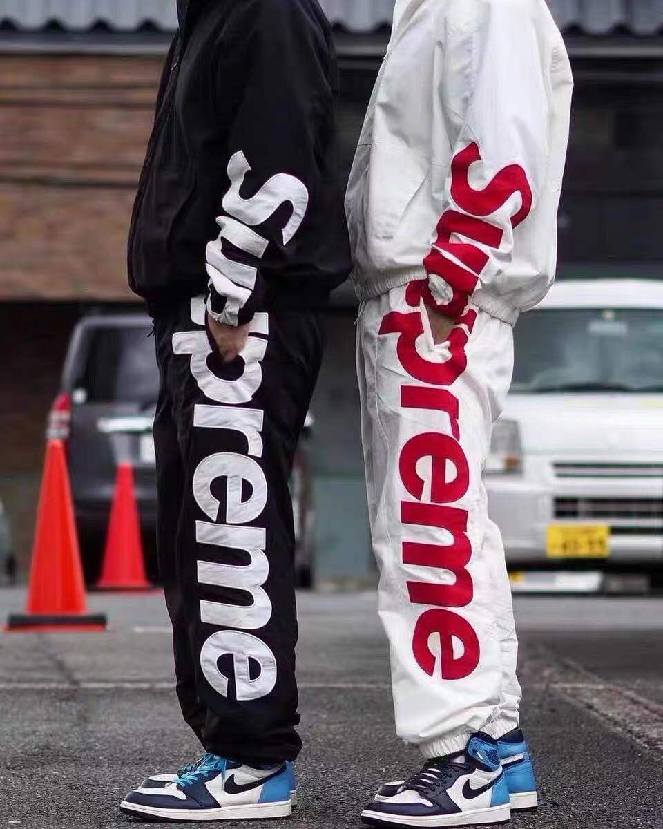  [SUPREME] 슈프림 스펠 아웃 트랙 자켓 & 트랙 팬츠 (2 COLOR)