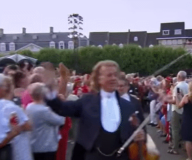  VIDEO: Seventy - Six Trombones – André Rieu