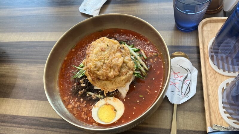 이대냉면 물비빔냉면 + 육전