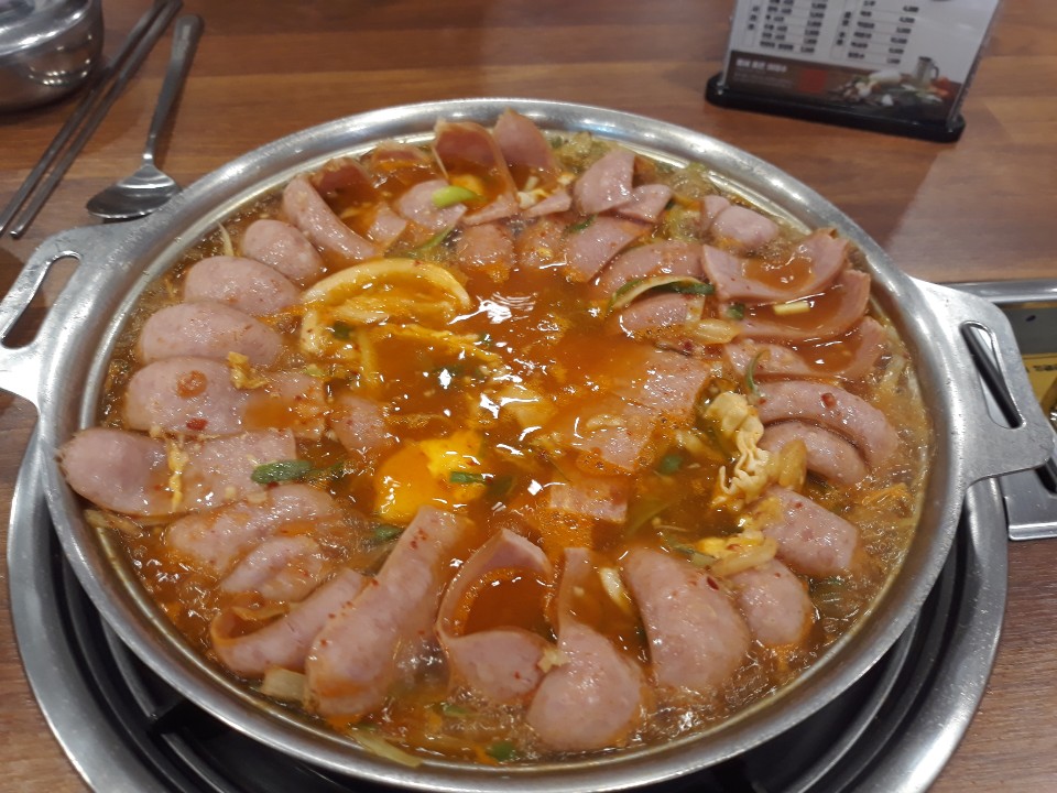  부산 용호동 맛집: “더하고부대찌개”