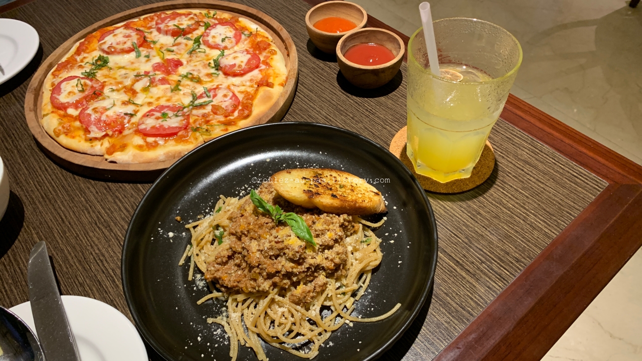 Fairfield-Bali-LEGIAN-BOLOGNESE-PIZZA