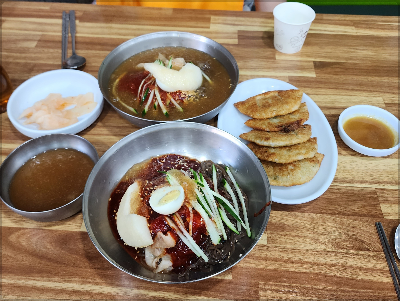 냉면-만두-육수