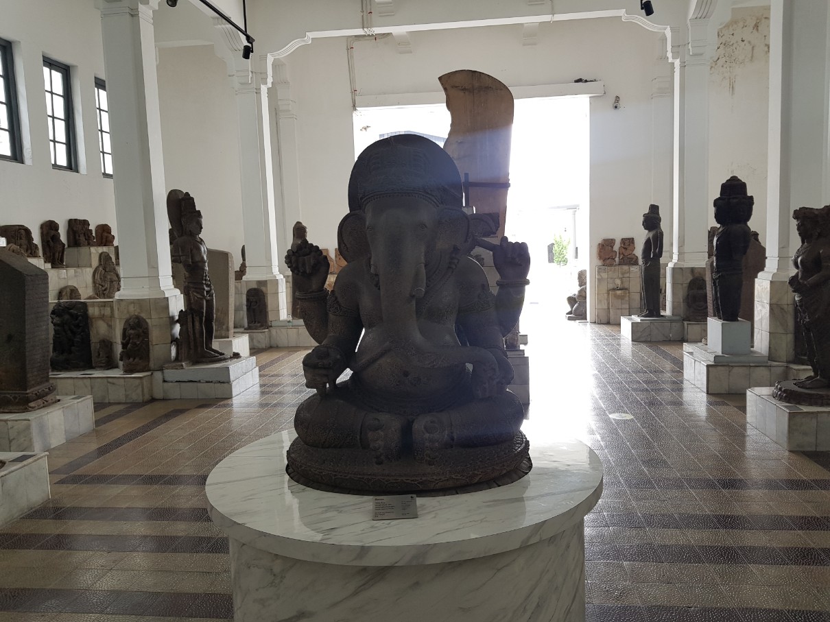 자카르타 인도네시아 국립 박물관(Museum Nasional Indonesia) - 석상