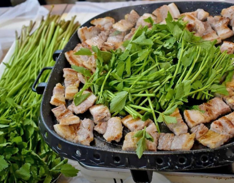 남겨서뭐하게 청도 미나리삼겹살 맛집