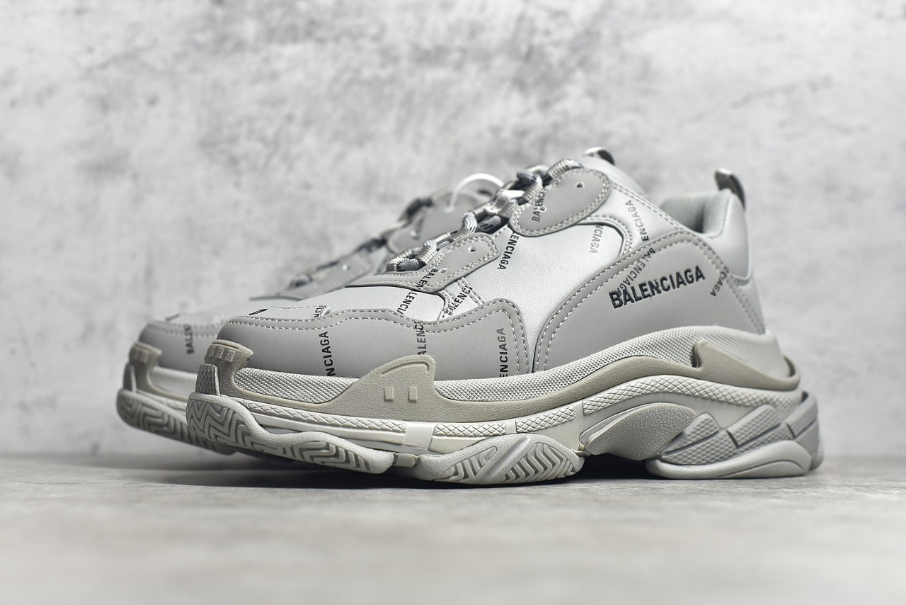  [BALENCIAGA] PK 발렌시아가 올오버 로고 트리플 S 스니커즈 536737W2FA11210