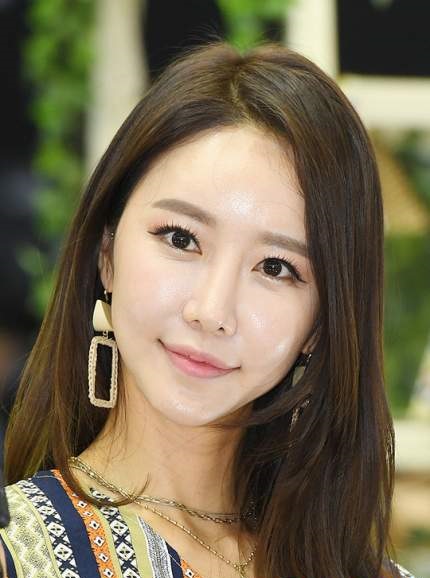  엄청 성실하고 착실한 모델이자 레이싱걸 박소윤
